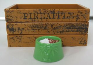 American Girl Nanea ' s Pet Set Partial Mele Food Bowl Pineapple Crate Retired 2