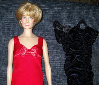 Franklin Princess Diana Vinyl Doll With 2 Outfits