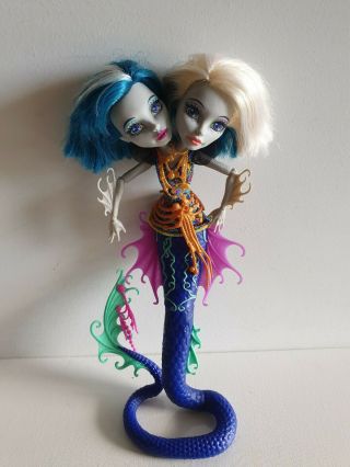 Monster High 2 Headed Doll - Great Scarrier Reef