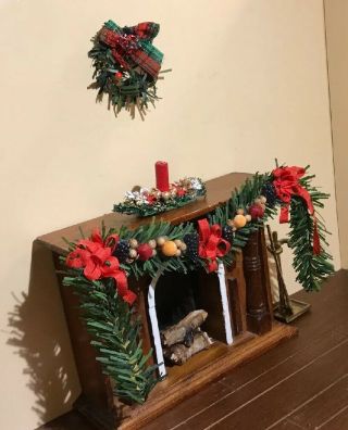 Miniature Dollhouse Fireplace w/Christmas Swag Garland Centerpiece Wreath Logs, 3