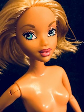 Blonde Mattel Barbie Doll - My Scene R - 15