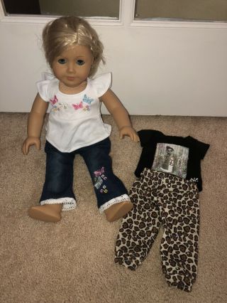 Pre - Owned American Girl Doll - 18 - Inch - Blonde Hair/blue Eyes With Clothing