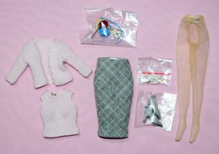 Tonner 10” Tiny Kitty Perfect Knit Complete Outfit
