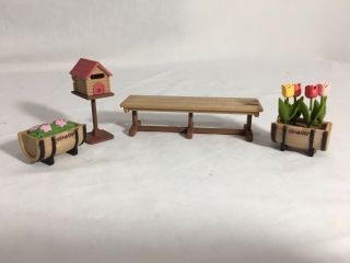 Calico Critters/sylvanian Families Garden Patio Bench With Flowers And Mailbox
