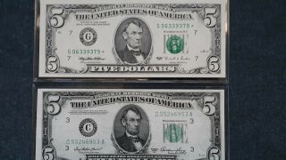 1995 $5 Chicago Star Federal Reserve Note Fr 1985 - G Unc,  1950 A $5 In Au/unc