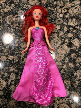 Mattel The Little Mermaid Ariel Doll - Changes From Mermaid To Princess