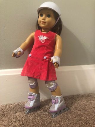 American Girl Doll Roller Blade Set With Matching Protective Pads And Helmet