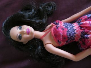 Loose 2013 Barbie Fashionistas Raquelle Brunette Doll Pink & Purple Dress Shoes 2