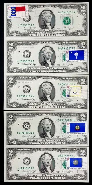Five Consecutive 1976 $2 Federal Reserve Notes,  1st Day Of Issue Dubuque,  Ia