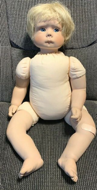 Lee Middleton Doll Limited Edition 901/1500 Lifesize Baby 1993