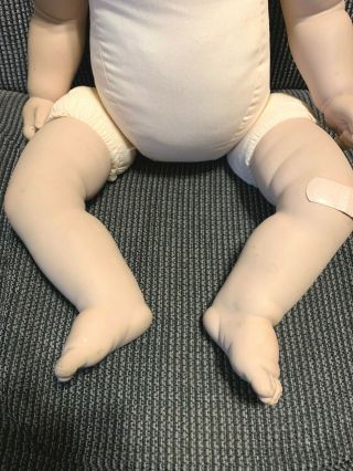 Lee Middleton Doll Limited Edition 901/1500 lifesize Baby 1993 3