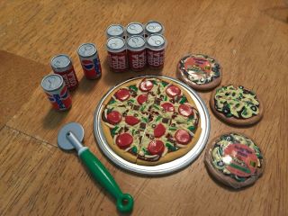 Tyco Kitchen Littles Barbie Size Food 4 Pizzas,  2 Pepsi,  6pk Cola Cans,  1 Can