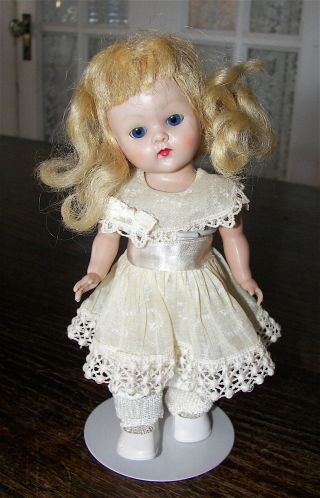1950s Vogue Strung 7 1/2 " Ginny Doll Blonde Blue Eyes Vogue Tagged Dress W/stand