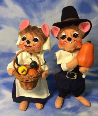 Htf 2005 Annalee 6 " Pilgrim Boy & Girl Mouse Thanksgiving Dolls 307705 & 307605