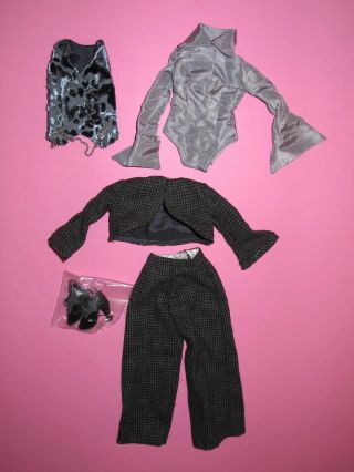 Tonner - Serious Intention 16 " Ellowyne Wilde Fashion Doll Outfit