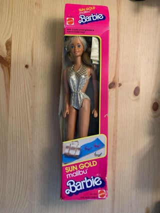 Barbie Doll,  Sun Gold Malibu,  Vintage Mattel 1067,  Nrfb