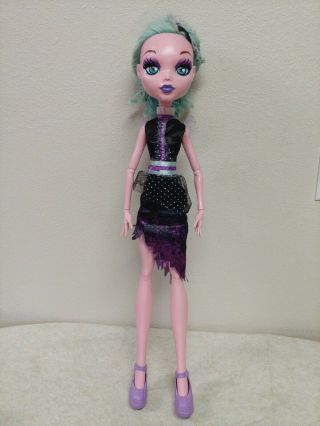 Monster High 28 Inch Voltageous Ghoul Gore - Geous Ghoul Doll Eye Changing 28 "