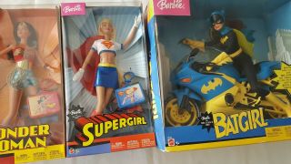 Barbie Dc Comic Heros.  Batgirl,  Wonder Woman And Supergirl.  Nrfb
