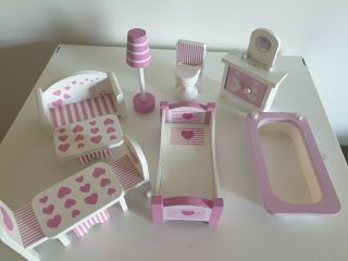 Dolls House Furniture Pink And White Wooden 10 Piece Set