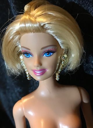 Articulated Mattel Fashion Barbie Doll G2 - 28
