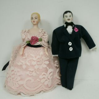 Dollhouse Man And Woman Dolls 6 Inches