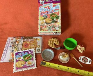 Re - Ment Puchi Petite Miniature Dollhouse All American Apple Pie Set Mini Food