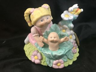 Cabbage Patch Porcelain Fig Music Box Fun In The Sun1984 By Xavier Robert (a011)
