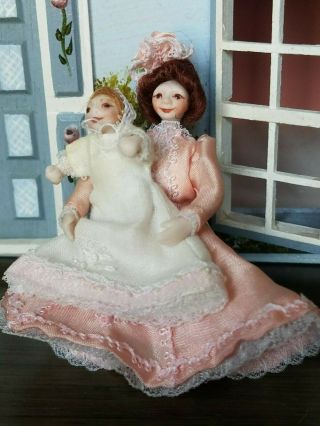 Dollhouse Miniature Artisan Porcelain Mother And Baby Dolls 1:24