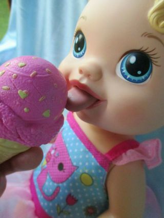 Baby Alive Hasbro Yummy Treats Doll Licks Ice Cream Cone Blonde Blue Eyes 2012