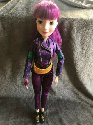 Disney Descendants 2 Exclusive Mal 28 - Inch Doll With Backpack