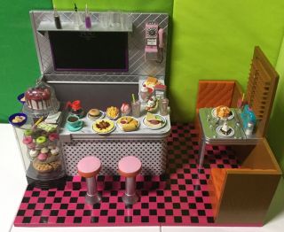 Our Generation Dolls Bite To Eat Retro Diner And Accessory Kit For 18 " Dolls