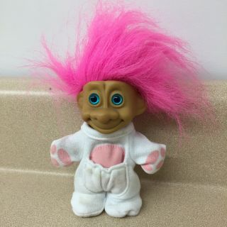 Cute 5” Russ Troll With Pink Hair Blue Eyes White Outfit Paw Prints Euc Ar30