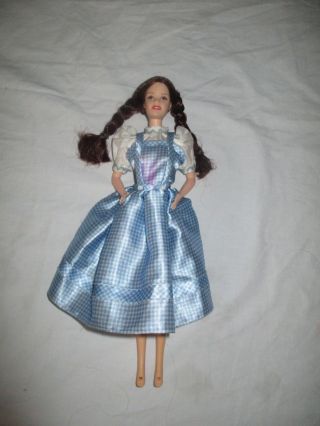 Mattel Barbie Wizard Of Oz Dorothy Talking Doll Light Up Feet Dressed