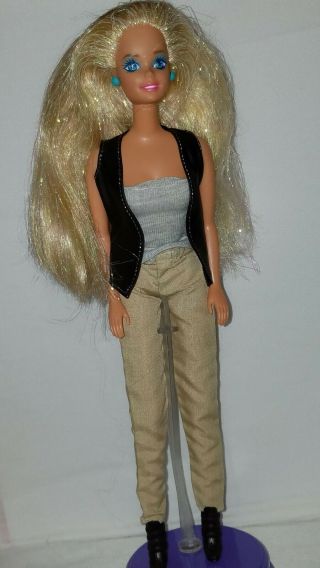 1976 Barbie Doll Blonde With Blue Eyes Mattel