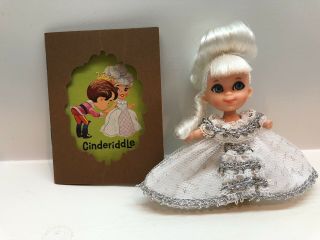 Liddle Kiddles Cinderiddle Storybook Doll Set