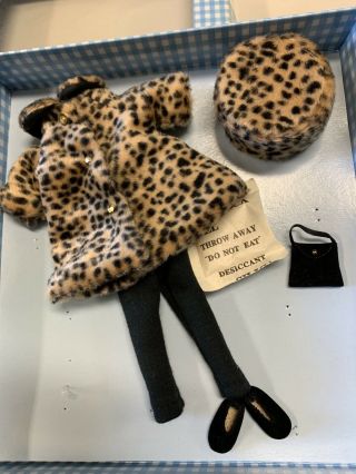 Betsy Mccall Robert Tonner 8 " Lunch In The City Outfit,  Leopard Coat And Hat.