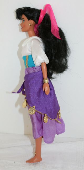 The Hunchback of Notre Dame Esmeralda Doll and Outfits 1995 Mattel 3