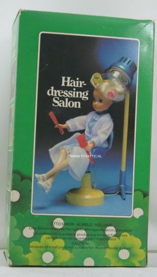 Fleur (dutch Sindy) Barbie sized set hairdressing salon furniture set 2
