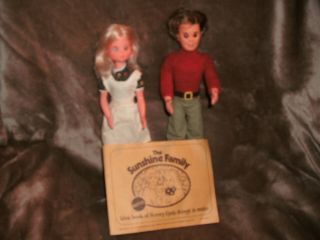 1973 Mattel Sunshine Family Dolls Steve & Stephie With Outfits/ Book