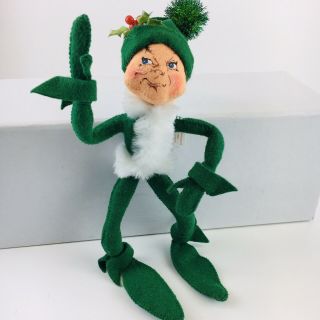 Annalee 8 - 9 " Small Elf Christmas Pixie 2002 Green Hat Glitter Pom Pom Fuzzy Vest