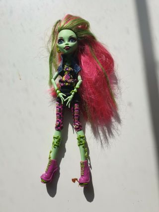 Monster High Dolls,  bulk lot; Venus McFlytrap,  Ghoulia Yelps,  Draculaura 2