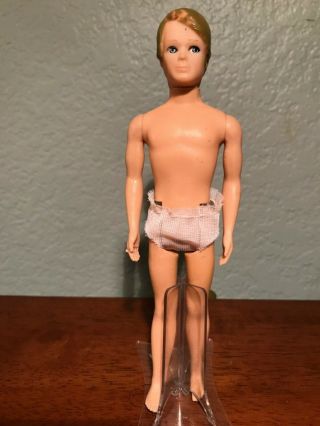 1970 Topper Dawn Doll ' s male friend Ron,  Bendable knees,  Blond,  6 ' 2