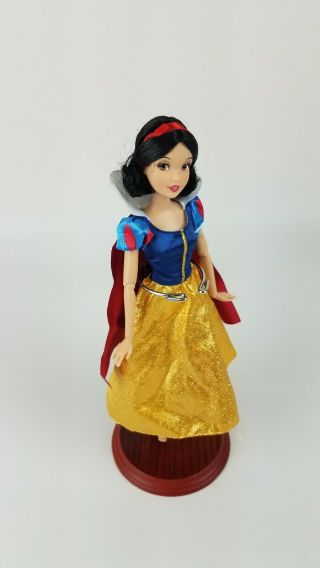 Disney Store Classic Princess Snow White Doll 11.  5 " Jointed Arms,  Glitter Dress