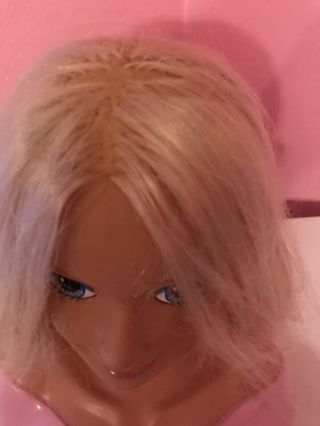 1999 Mattel Barbie Styling Head,  Make Me Pretty,  Talking Doll,