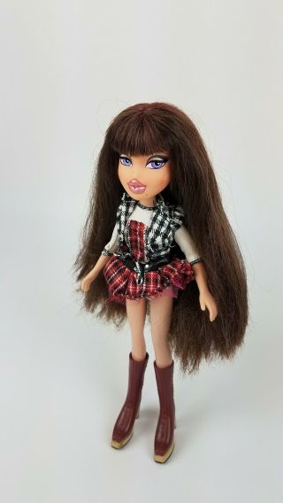 Mga 2001 Bratz Doll 10 " Long Brown Hair Red Streaks Purple Eyes,  Outfit Boots