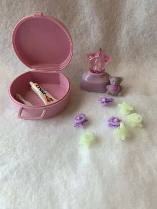 2002 Barbie Christie Dream Glow Doll Suitcase Toothpaste Brush Barrettes Light