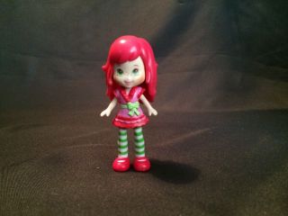 Strawberry Shortcake - Hasbro - 2008 - 3 " Mini Doll