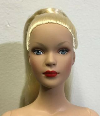 Tonner Tyler Wentworth 16” Doll - Nude