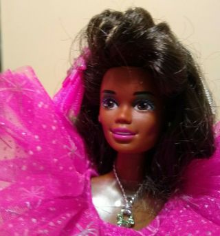 Mattel Vintage Happy Holidays Barbie 1990 Black Hair Hot Pink Silver Ball Gown