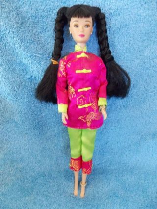 Yue Sai Wa Wa Doll With Braids Pink & Green Fashion Asian Barbie Doll